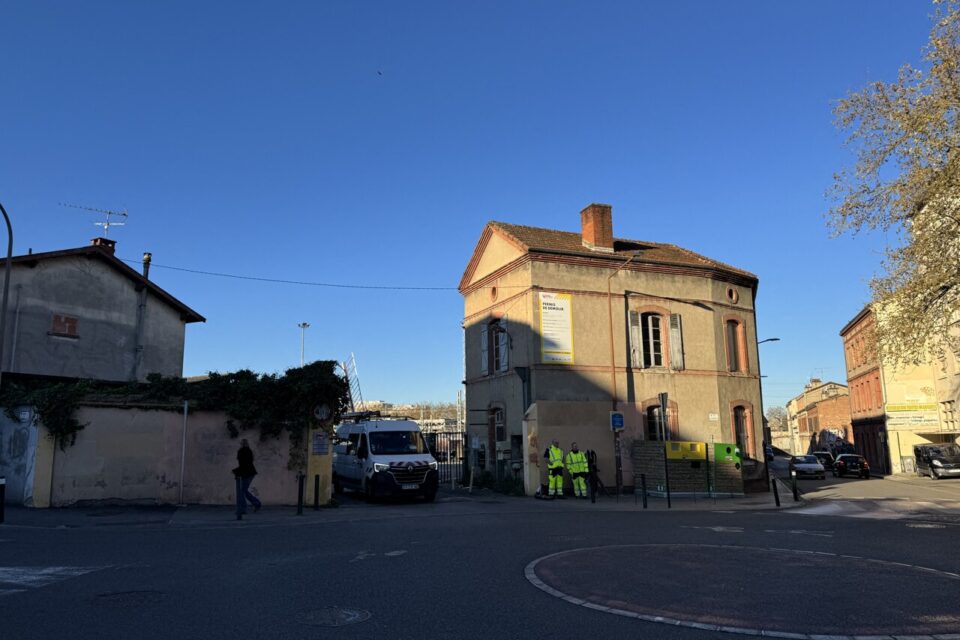 Les bâtiments rue de Périole avant démolition 