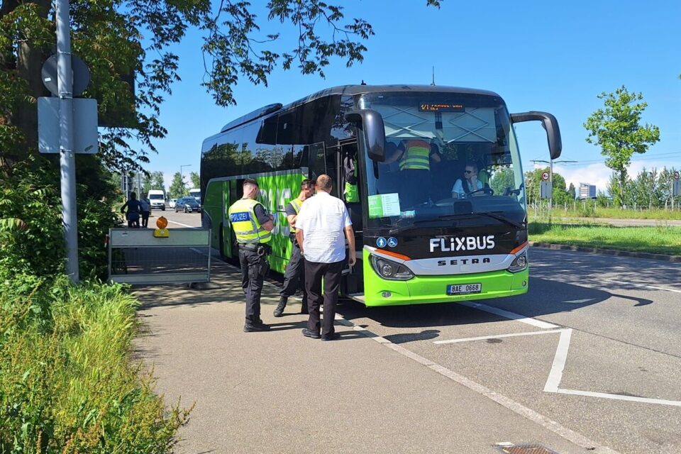 bouchons contrôles pont europe Strasbourg