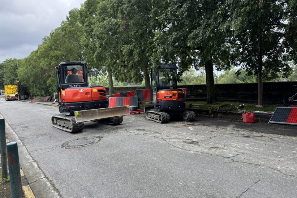 Tractopelles, marteau-piqueur et ouvriers, les travaux ont bel et bien débuté sur place