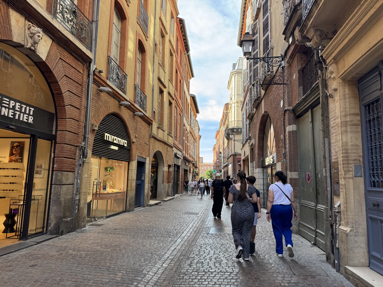 la rue Saint-Rome est-elle toujours attractive ?