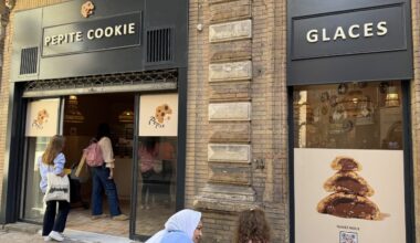 voici l'enseigne qui remplace la Quéquetterie