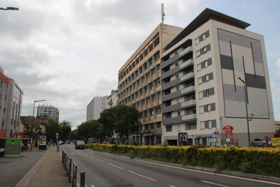 Le grand bâtiment de La Poste est en phase de transition. En 2026, il doit abriter des dizaines de logements étudiants. 