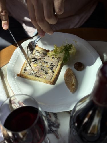 brasserie louise ceviche steak frites salon