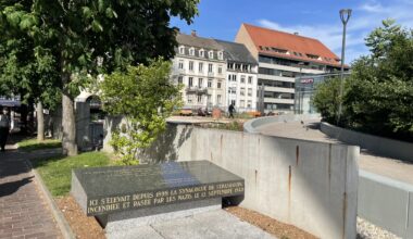 À Strasbourg, deux croix gammées découvertes à côté du jardin mémoriel de la Shoah