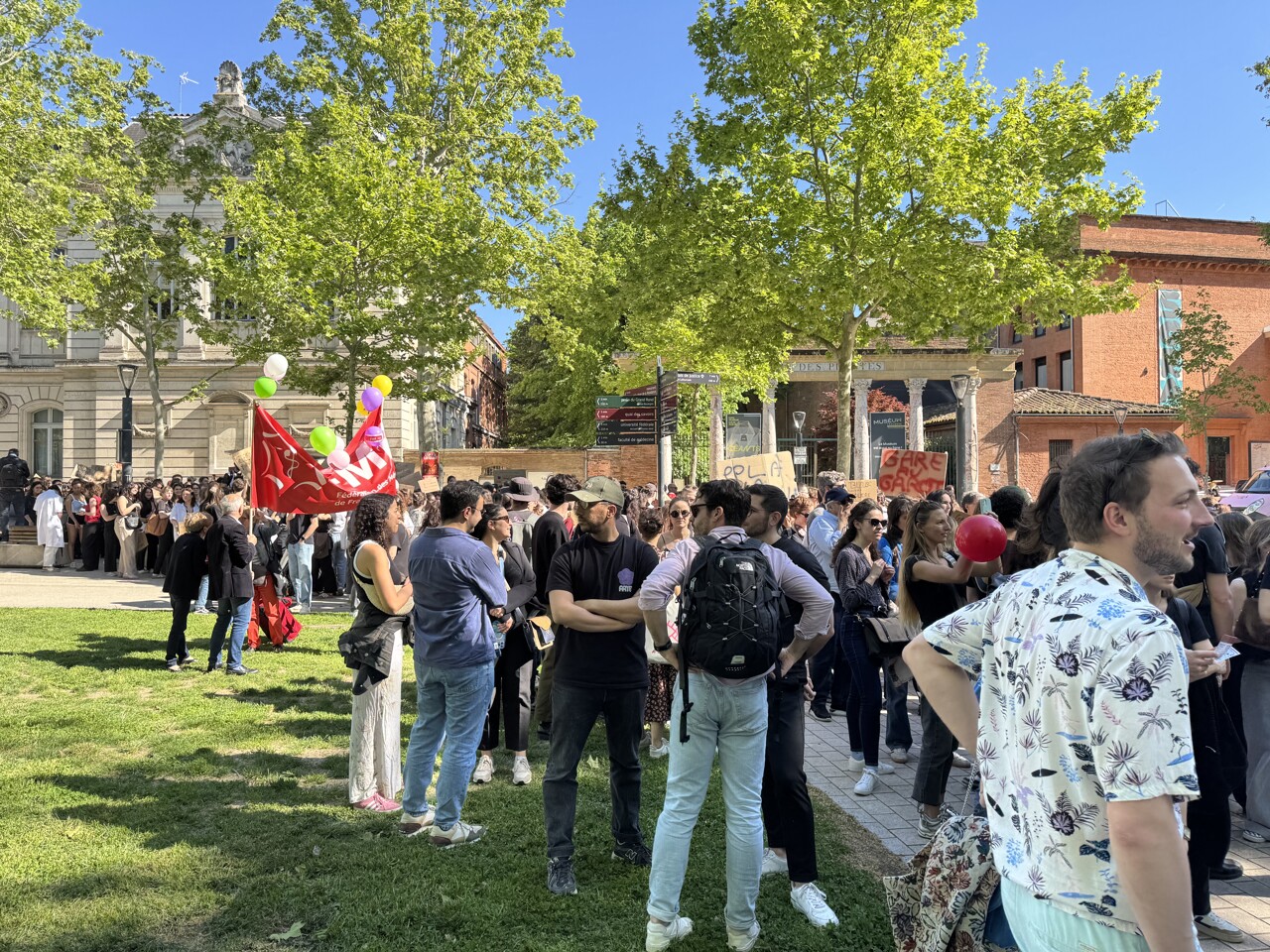 Toulouse. Plusieurs centaines de médecins et d'étudiants ont manifesté contre la loi Garot