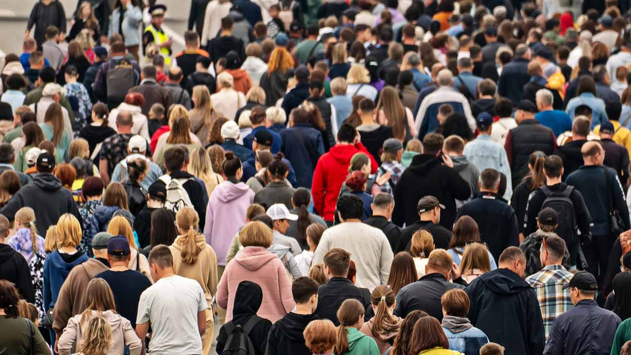 © Shutterstock - Au 1er janvier 2022, 1 324 546 habitants ont été recensés en Essonne, sa population ayant augmenté en moyenne de 6 200 habitants par an depuis 2016.