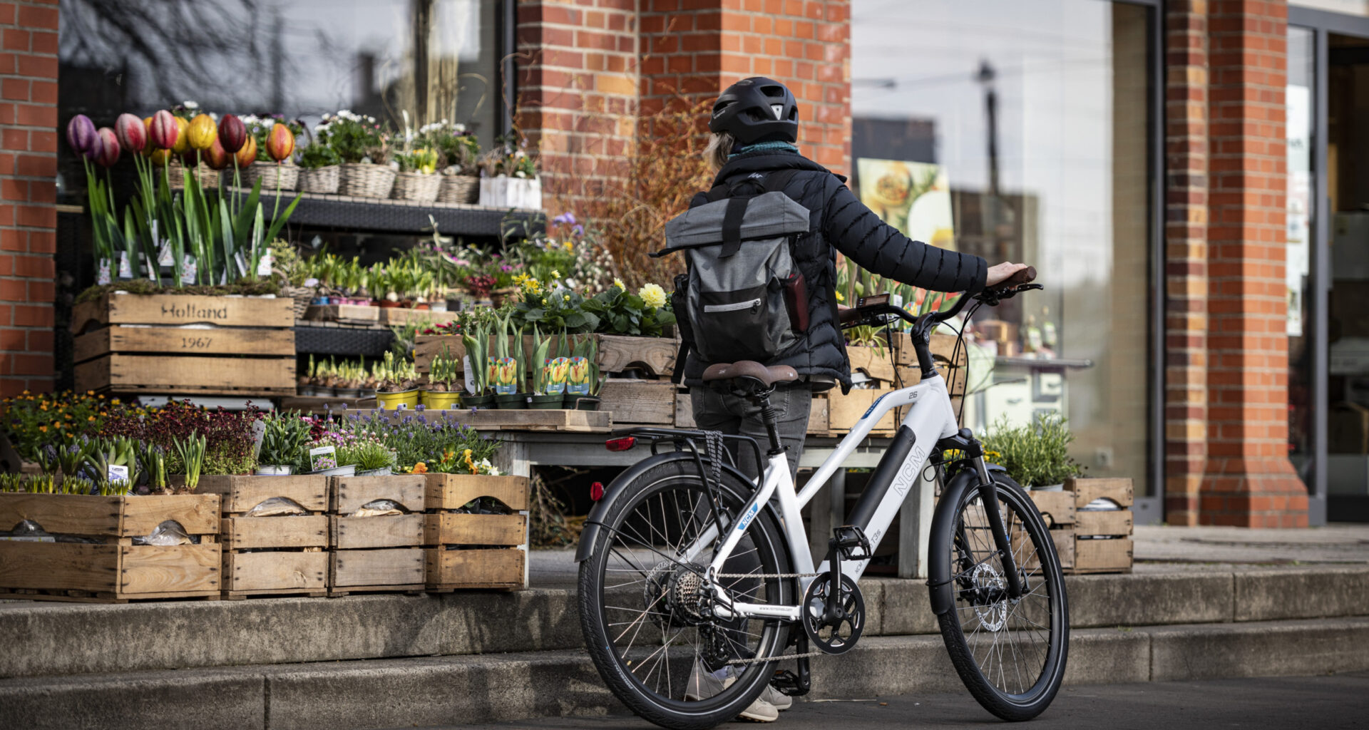 © Philipp Zintarra - Leon cycle propose reconditionnement, vélos de seconde main et réparations. Le service après-vente est basé en Espagne, sur le site de Barcelone.