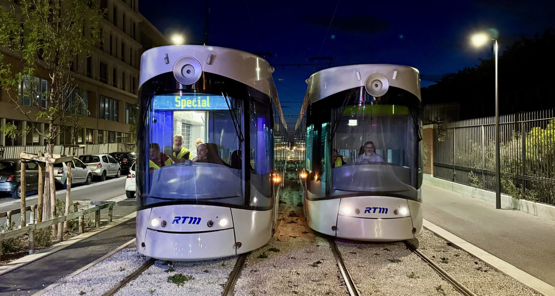 © ROYON Mikael / Métropole Aix-Marseille-Provence - Ces essais de nuit marquent le début de la phase de validation technique pour l’extension du tramway nord-sud à Marseille.