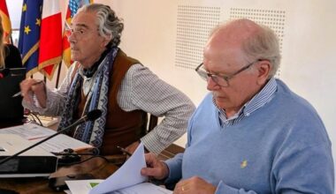 À Saint-Étienne du Grès, un conseil entre émotion, nouveaux postes et projets structurants