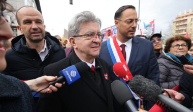 Dans "La Meute", ses anciens alliés marseillais critiquent aussi Jean-Luc Mélenchon