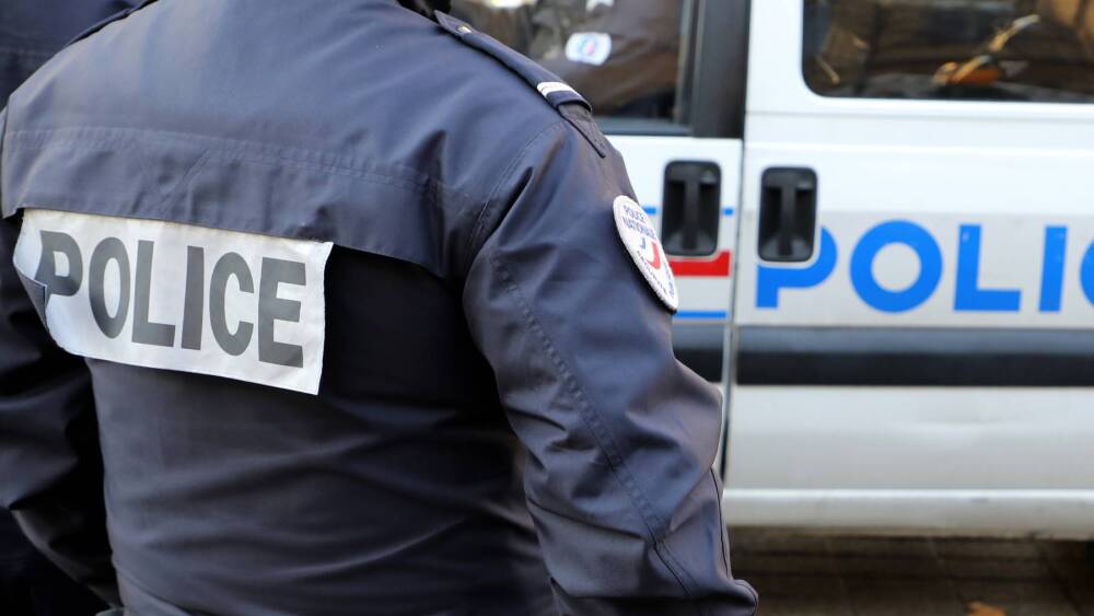 Le différend entre automobilistes se termine en coups de marteau et de barre de fer