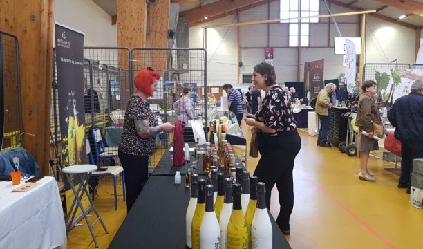 La 16e édition du salon Vins et saveurs se déroule durant tout le week-end, à la salle polyvalente de Chanteheux. Photo Adeline Asper