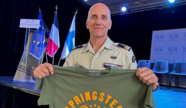 "Il a promis qu'il reviendrait plus fort", assurent ces fans présents au concert annulé de 2024