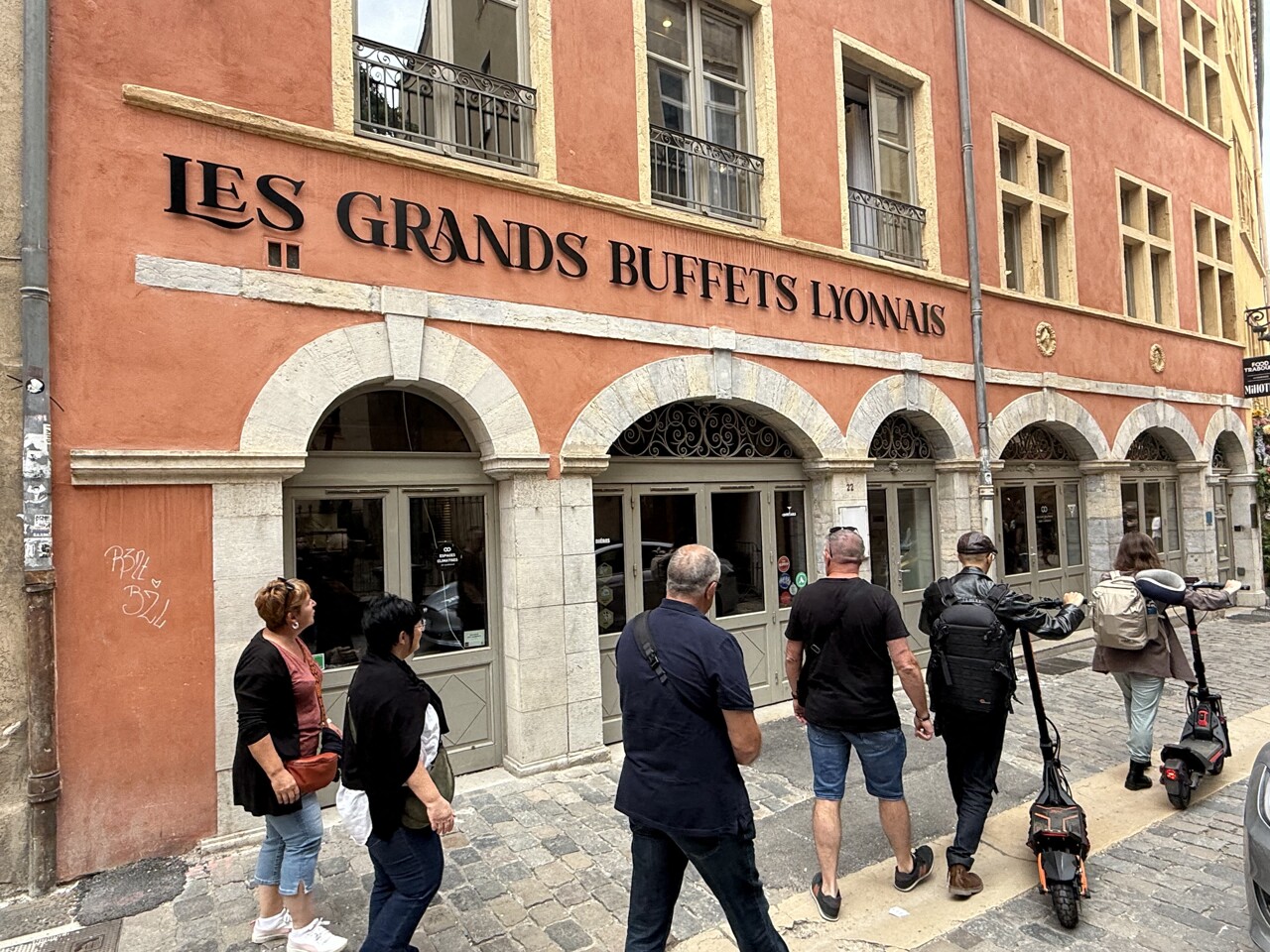 Lyon. "Plus de 8 000 réservations", ce buffet à volonté lyonnais victime de son succès