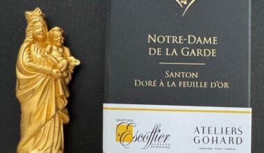 un santon en or et un maillot pour financer les travaux de la Bonne Mère