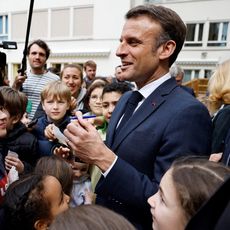 Lire aussi