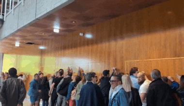 Grenoble. Coup de force des habitants en colère en plein conseil municipal, la scène filmée