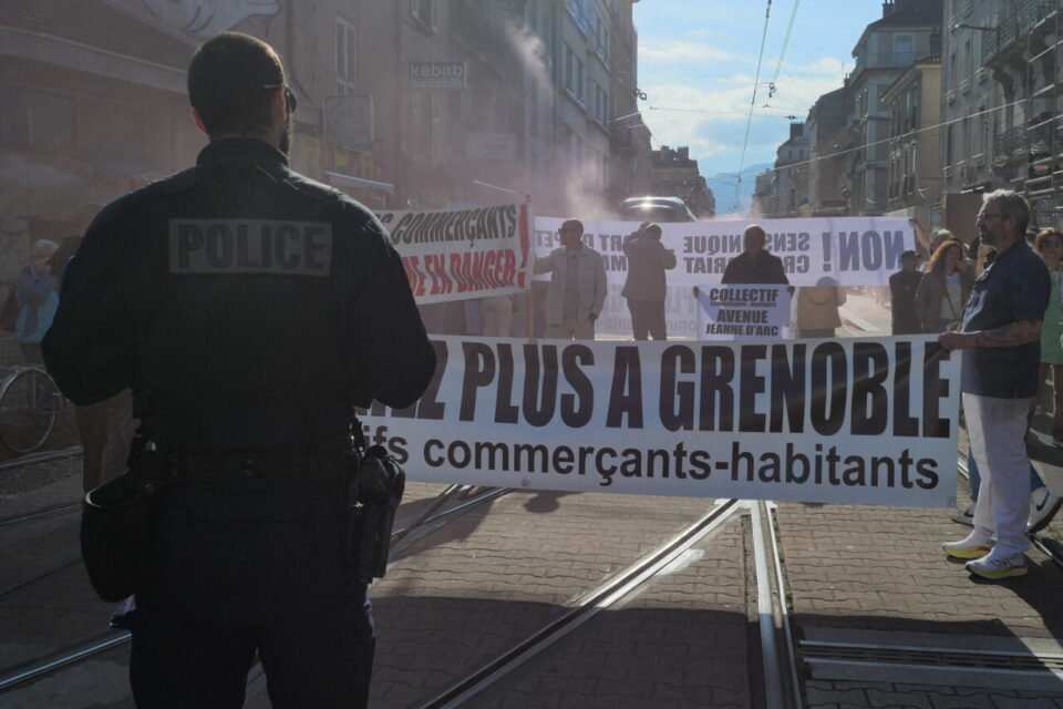 La manifestation, qui a duré une petite demi-heure, s'est déroulée sans incident.