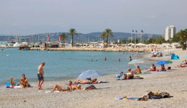 Près de Nice, deux plages rouvertes à la baignade après une alerte à la pollution aux hydrocarbures