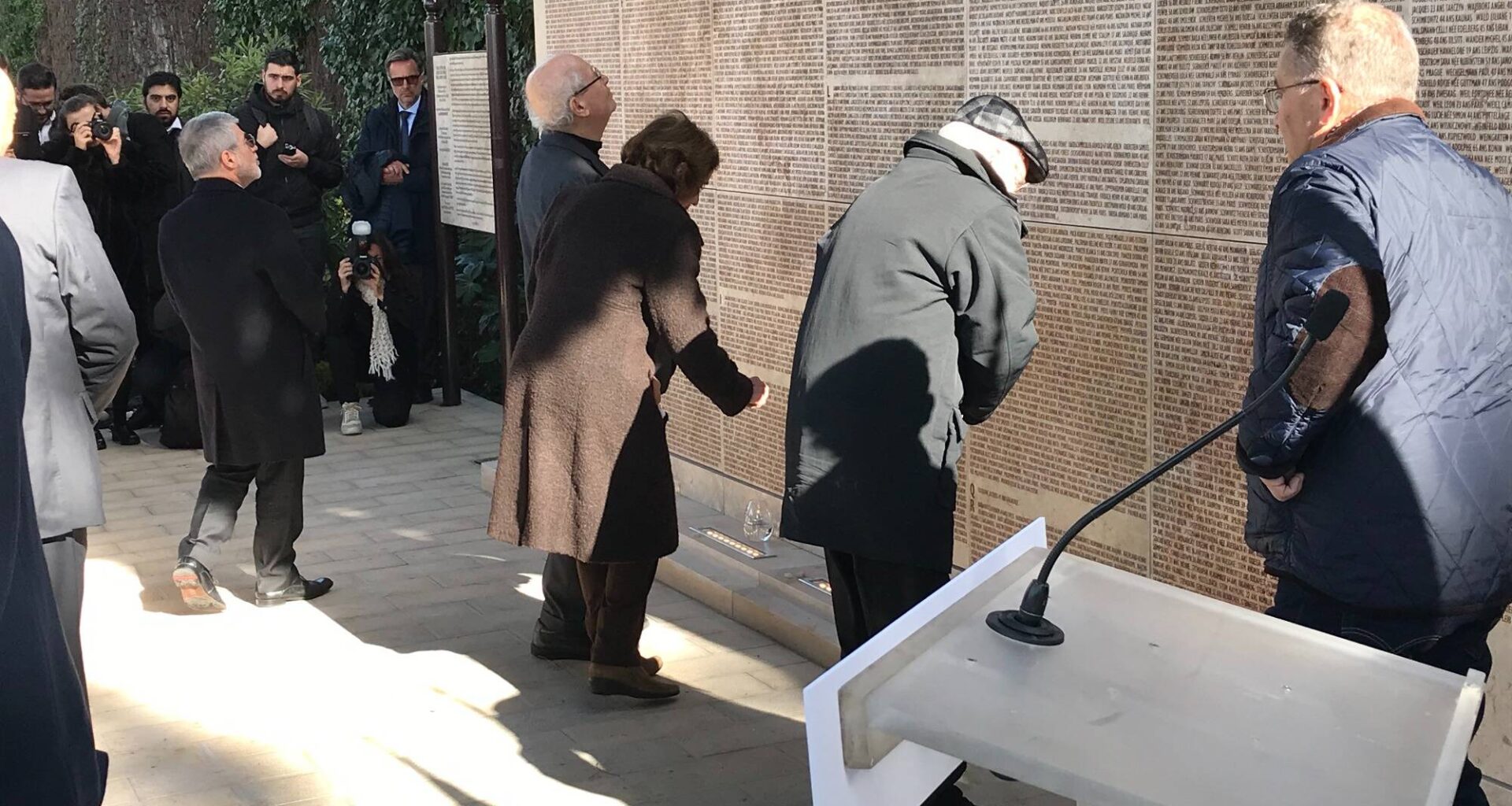 Après les dégradations à Paris, le maire de Nice demande de renforcer la surveillance des lieux de culte israélites