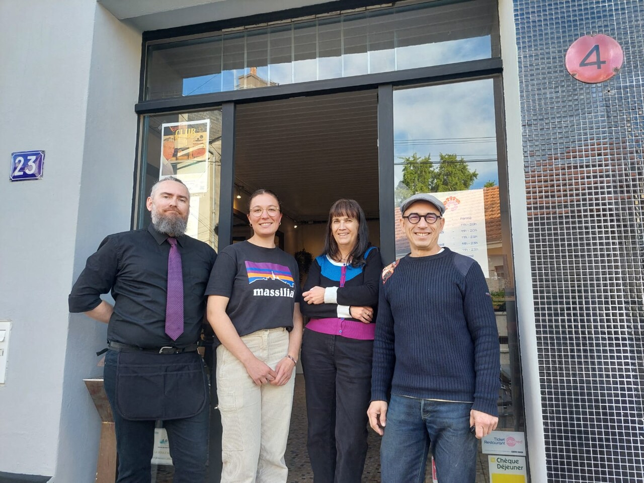 Aux Petits Joueurs, le bar historique du quartier Saint-Donatien revit