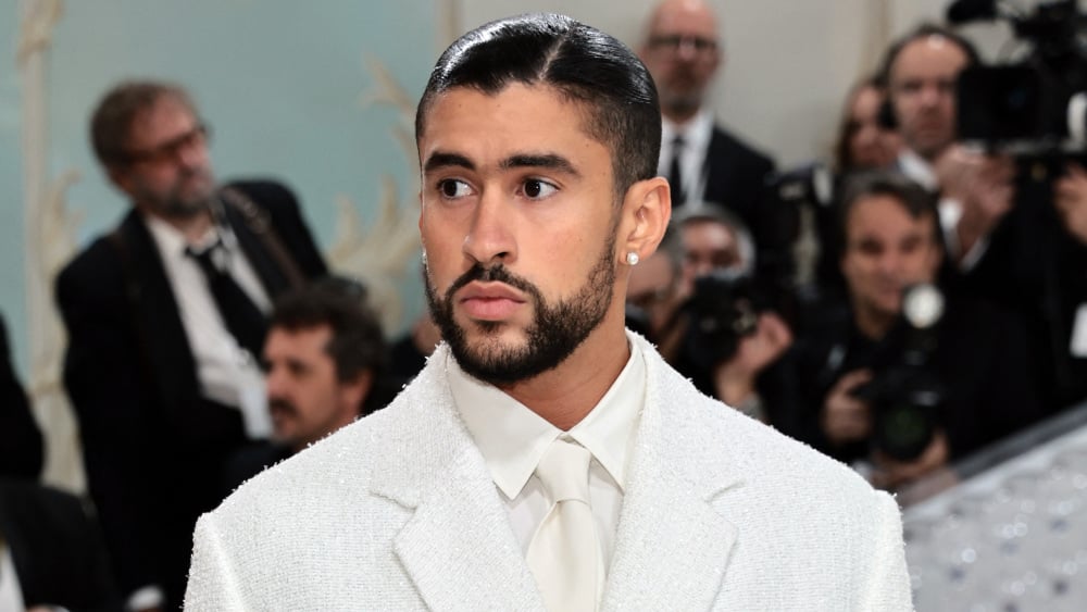 Bad Bunny bientôt en concert au Vélodrome à Marseille ? Ces indices créent la frénésie chez les fans du chanteur