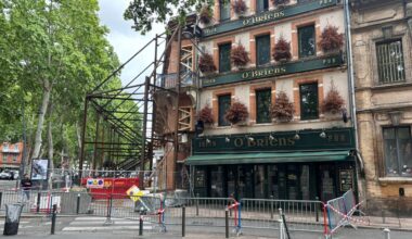 Toulouse. Un an après la fermeture d'un immeuble fragilisé, ce bar voisin contraint de baisser le rideau