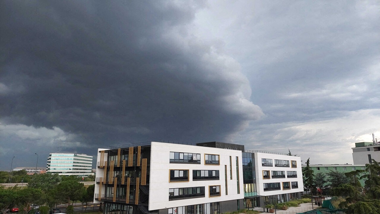 Météo. Grêle, vent et fortes pluies… Des orages "violents" attendus à Toulouse et en Occitanie, lundi