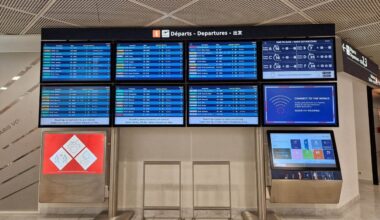 le trafic reste perturbé ce lundi, 15% de vols supprimés et de nombreux retards