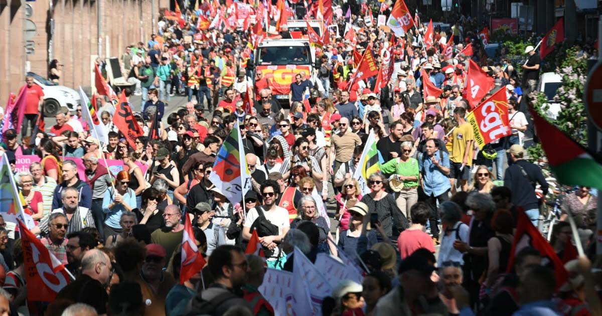 2900 personnes réunies place Kléber