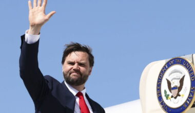l'Allemagne « reconstruit » le mur de Berlin, accuse JD Vance
