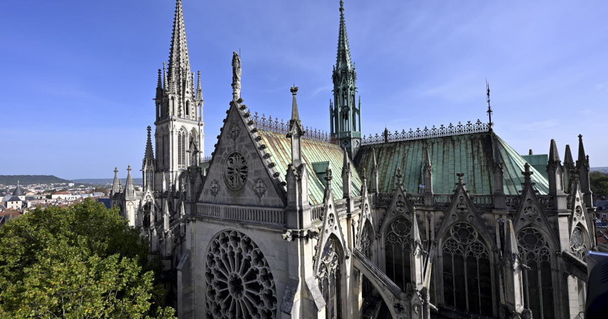 Nancy. Pour les 150 ans de sa consécration, la basilique Saint-Epvre se révèle de nuit