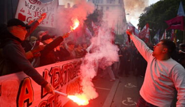 plusieurs centaines de manifestants contre la dissolution de la Jeune Garde