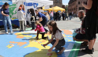 Strasbourg. Place du Château, une kermesse festive pour promouvoir une Europe unie