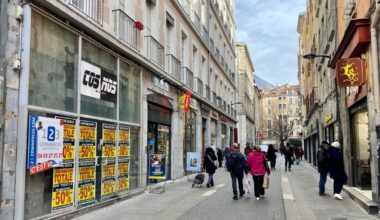 des échanges tendus entre les élus et les habitants