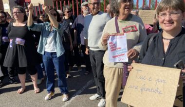 les défenseurs des migrants protestent