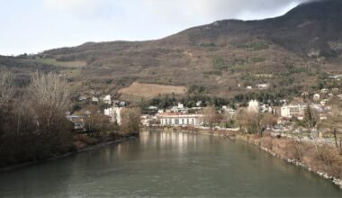 Grenoble. Deux policiers plongent dans l’Isère pour secourir une adolescente qui venait de sauter dans l’eau
