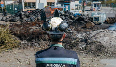 l’usine entière bloquée par les salariés