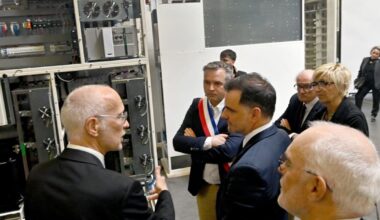 Loire. Nidec, l’entreprise de Roche-la-Molière, a séduit le ministre
