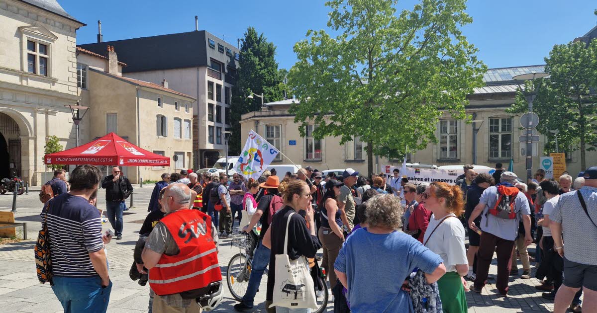 un rassemblement mais pas de cortège, « on sent que les agents sont abattus »