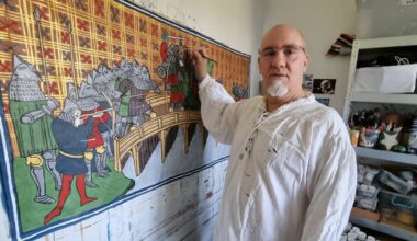 Saint-Chamond. Après Paris et Londres, ses peintures médiévales sont passées à la télé