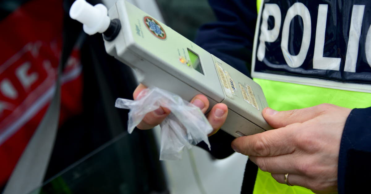Saint-Etienne. Au volant d’une Ferrari, il refuse de se soumettre au contrôle d’alcoolémie