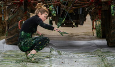Meuse. Carole Nieder, une artiste qui peint avec les agriculteurs﻿ et leurs tracteurs