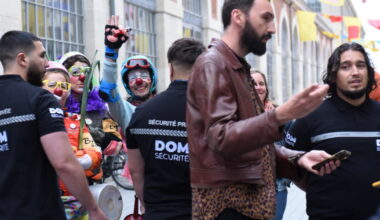 forte présence policière pour empêcher une casserolade