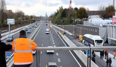 l’achèvement du projet engagé sur une voie chaotique