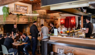 l’affluence folle et le lancement chaotique des Grands Buffets Lyonnais