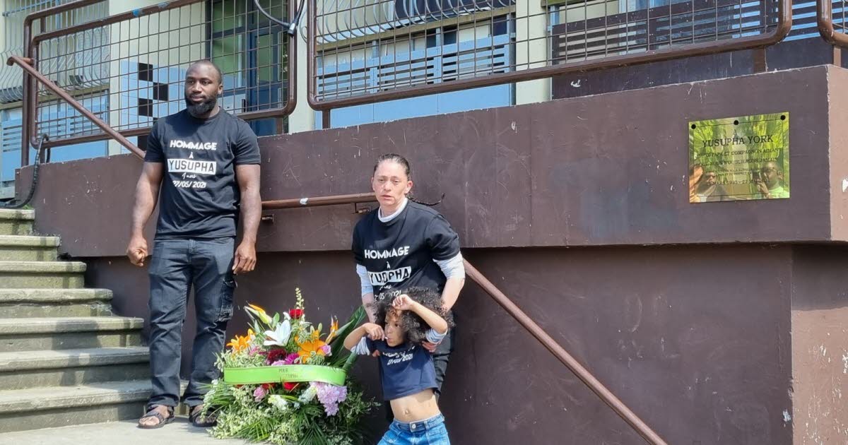 Loire. Une plaque dévoilée après le meurtre de la rue Colette : « Personne n’oubliera Yusupha »