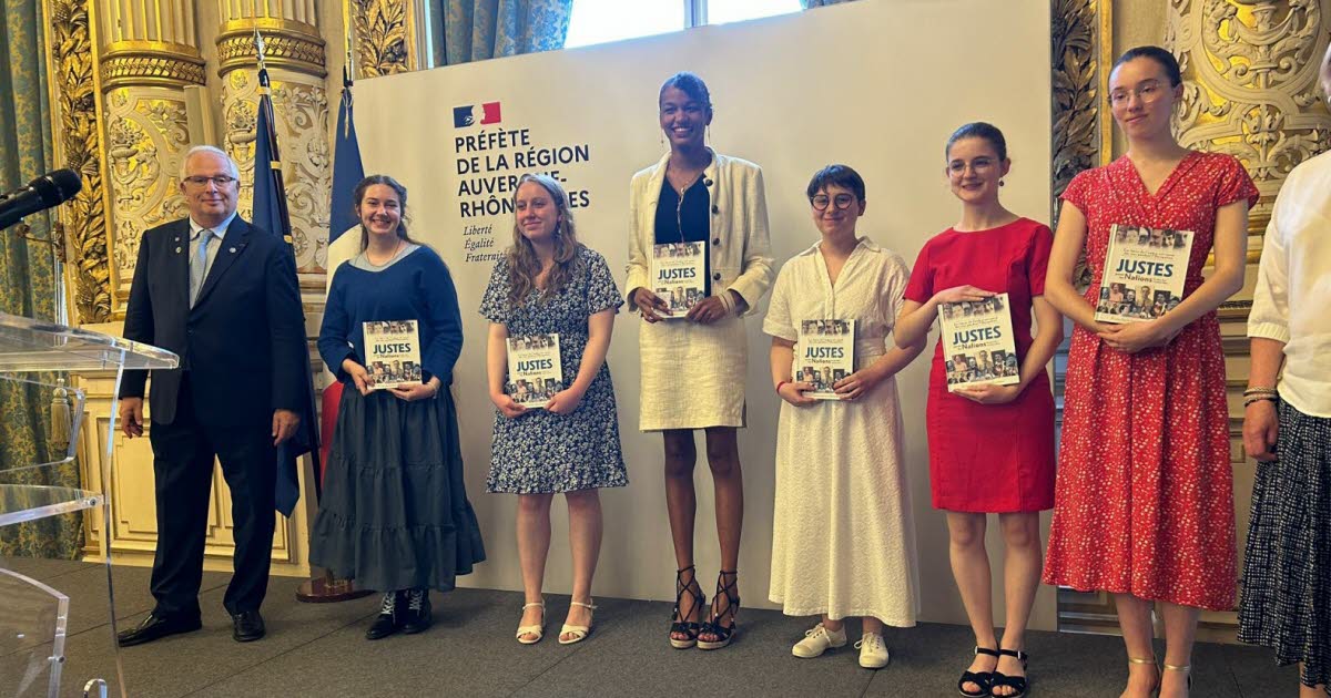 un prix spécial décerné à six jeunes filles