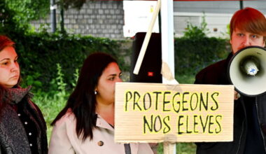 la Vie scolaire suspend provisoirement la grève