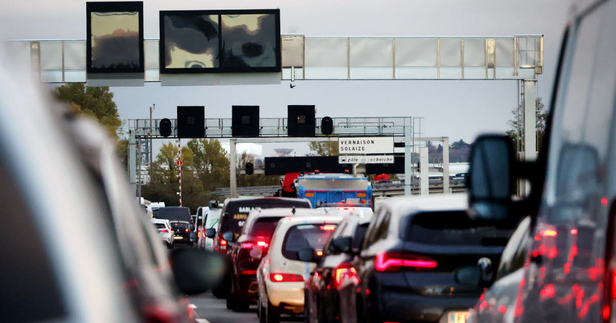 gros bouchons après une coupure de l'A89, énormément de monde sur l'A7 au sud de Lyon